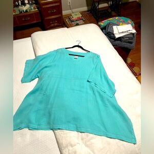 Turquoise Linen Tunic - EUC